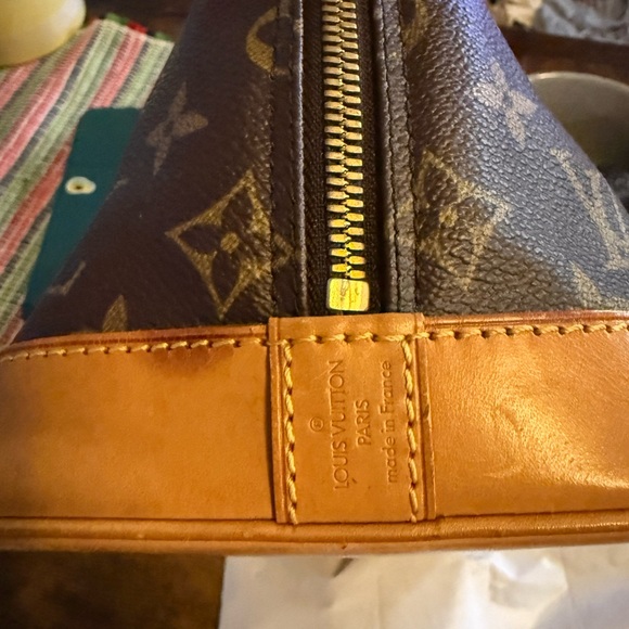 Louis Vuitton Alma BB Handbag PM - Picture 12 of 13